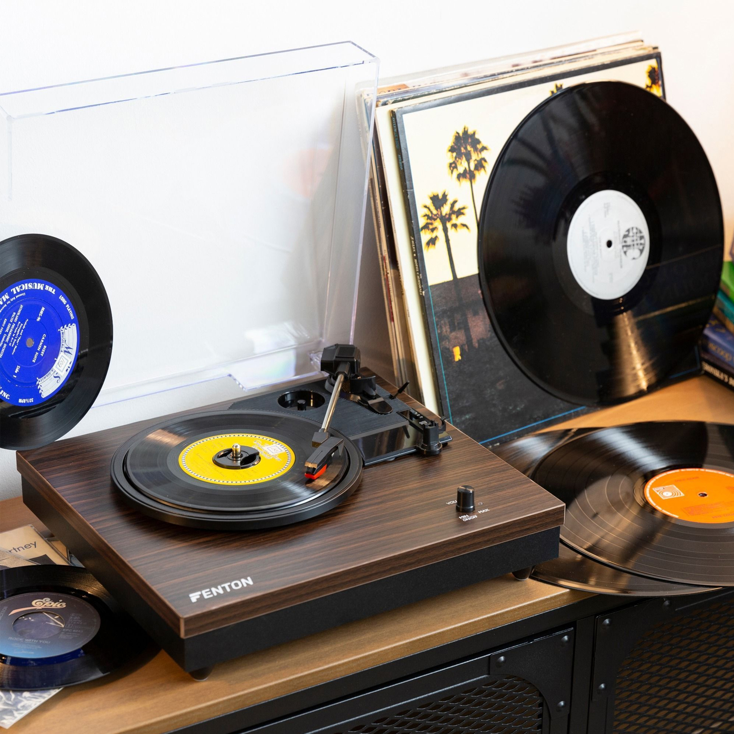 Vinyl Player with Built in Speakers Fenton RP112D Darkwood